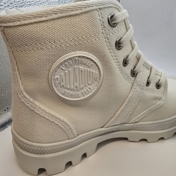Palladium Pallabrouse Womens Boots Star White 90069-116-M US W 5.5 NWOB. - Picture 2 of 10